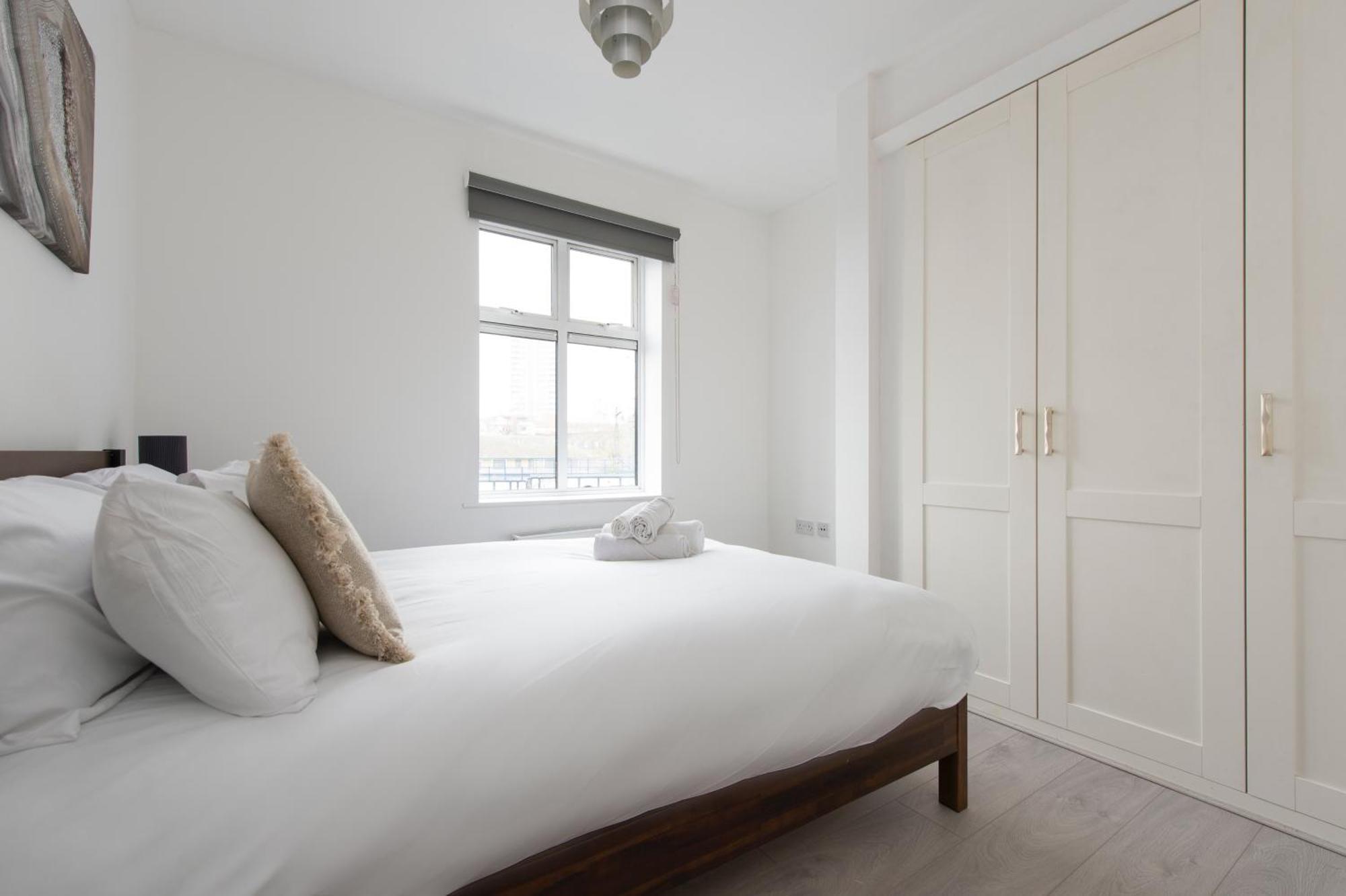 Modern Luxury Apartment By Bow Road Station Londres Exterior foto